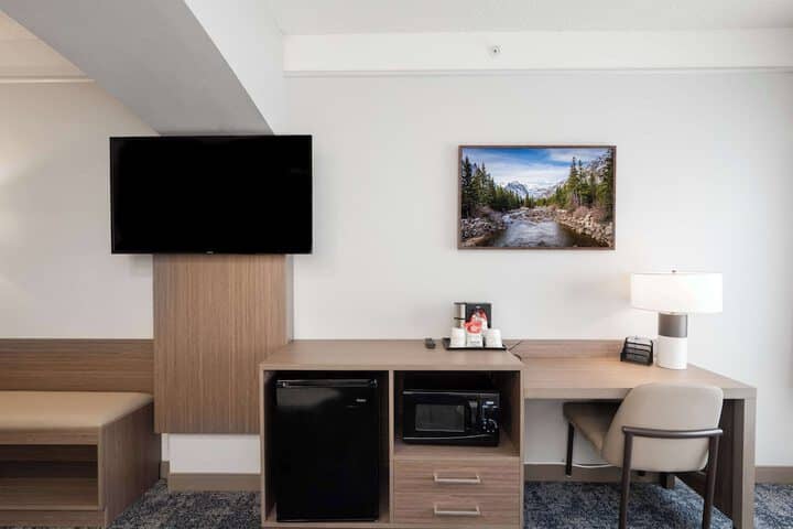 Room 5 of 51